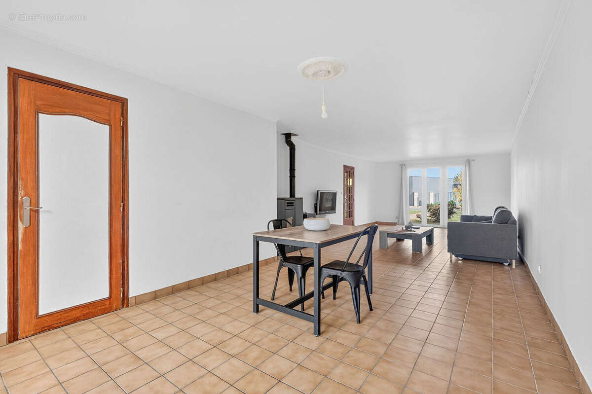 Maison à LAMBRES-LEZ-DOUAI