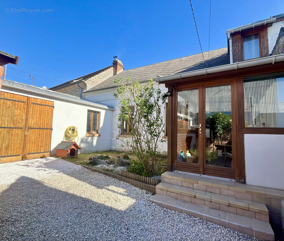 Maison à LIANCOURT