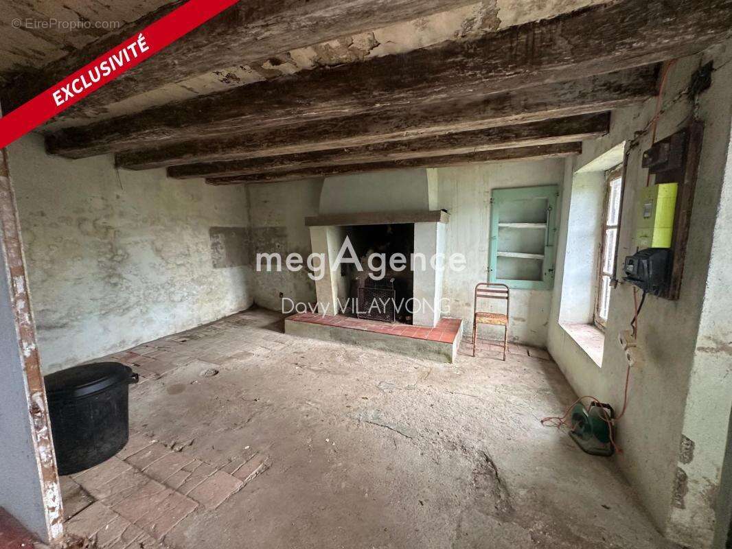 Maison à MONTREVAULT