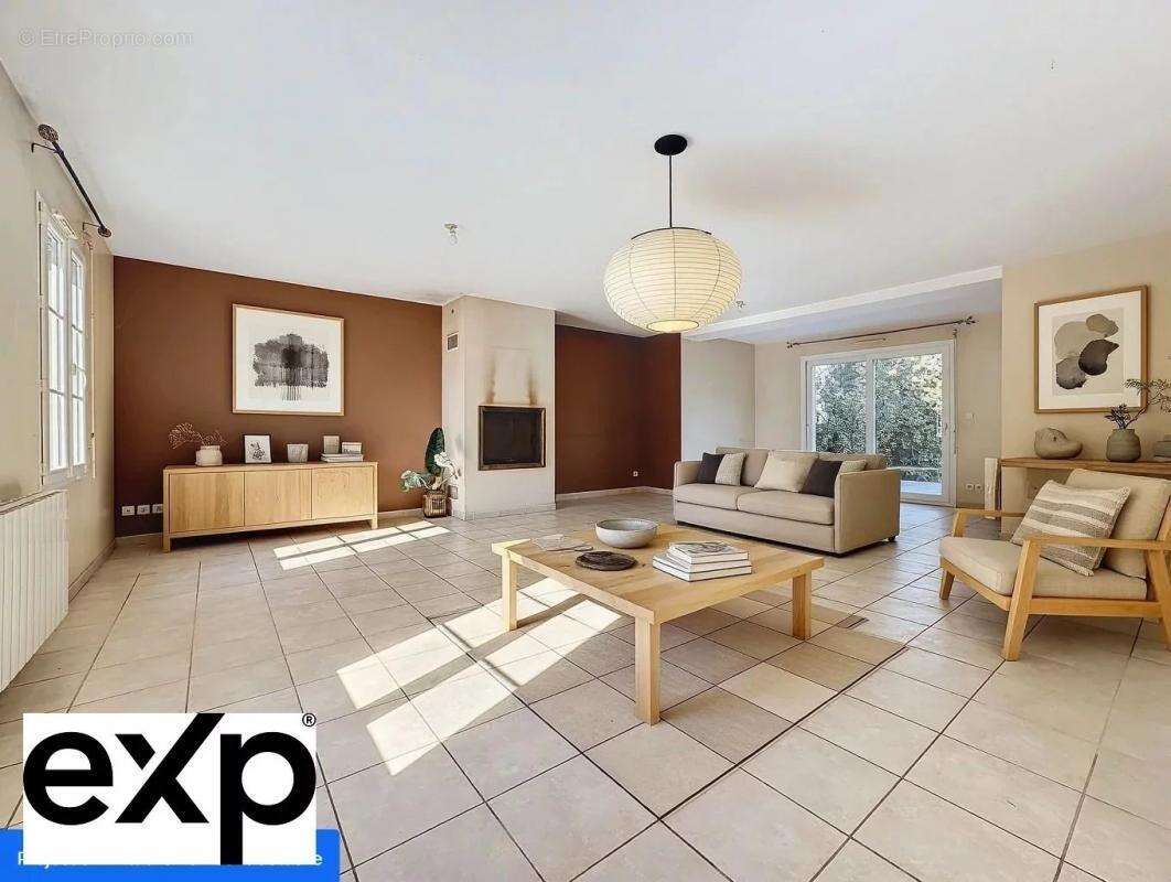 Maison à AMENUCOURT