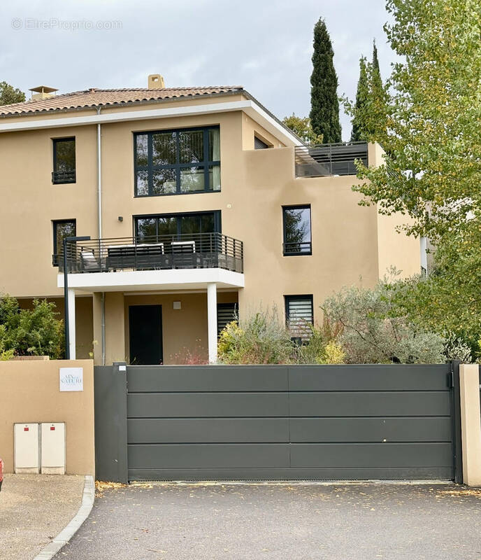 Appartement à AIX-EN-PROVENCE