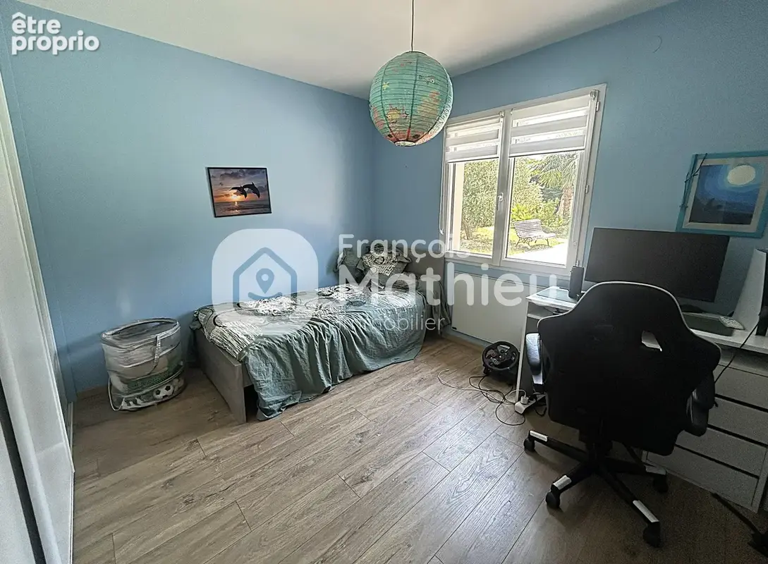 Relevant - Maison T5 avec piscine, garage, dépendance et terrain d'environ 1031m2. - photo 13