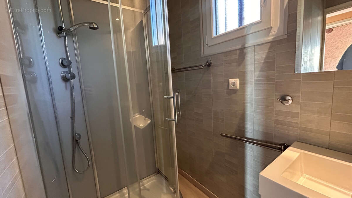Maison avec terrain sur une parcelle de 5.610 m2 - photo 11