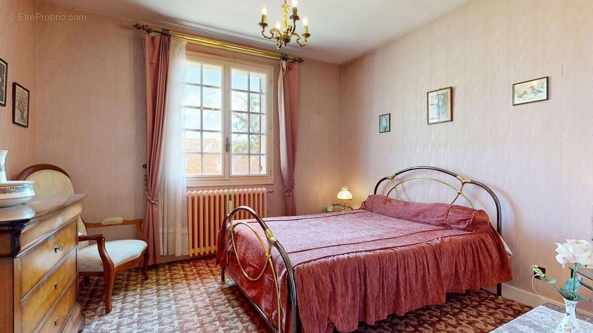 Contemporaine de plain-pied avec jardin à proximité des commerces ! - photo 11