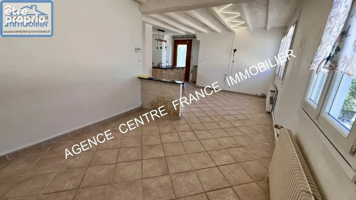 EXCLUSIVITÉ à BOURGES. Maison individuelle de 3/4 pièces avec piscine et garage - photo 7