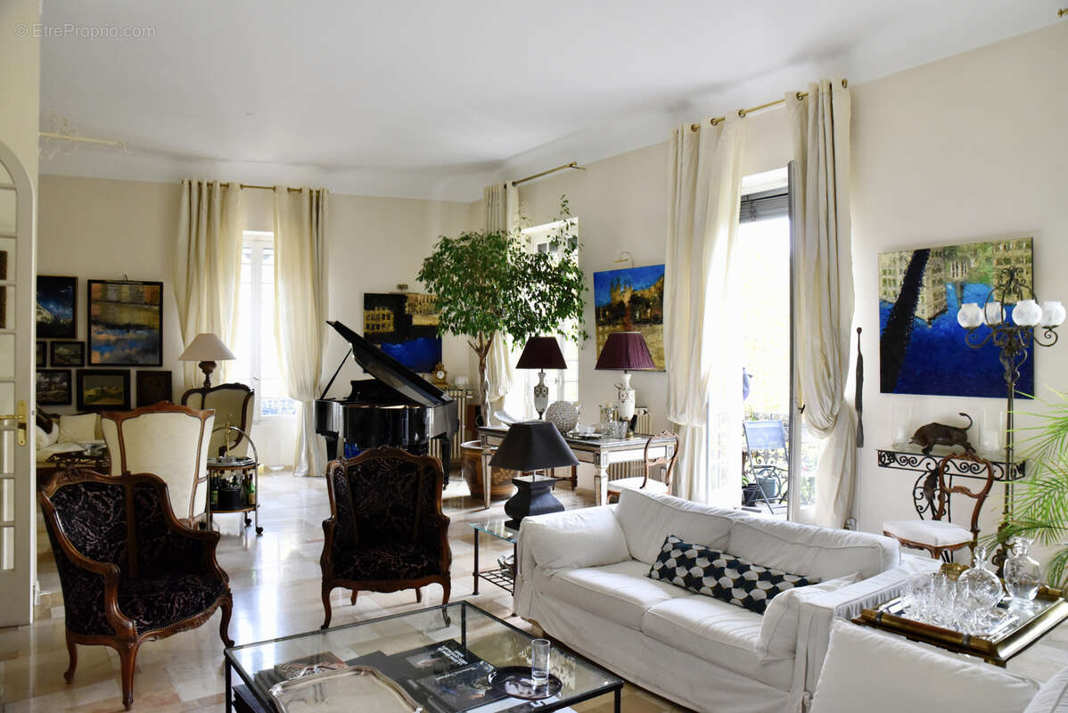 Appartement à NIMES