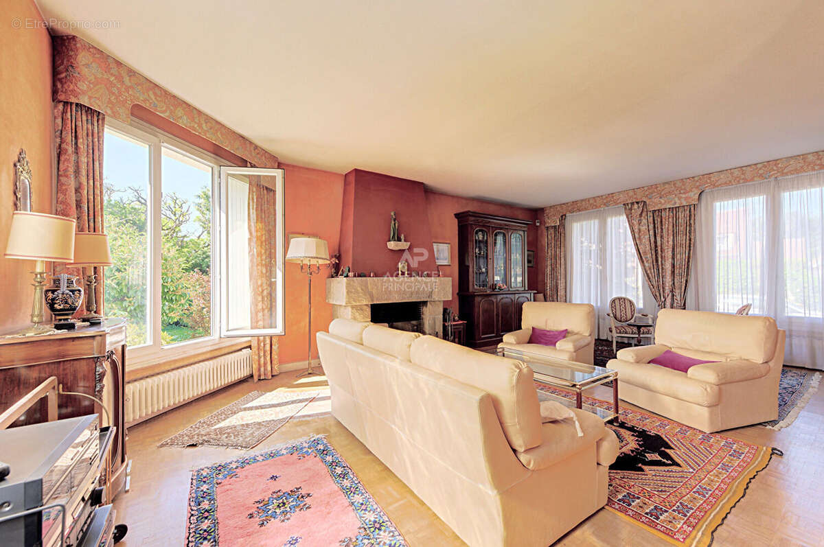 Maison à vendre à Saint-Germain-en-Laye - Sous-préfecture - photo 4