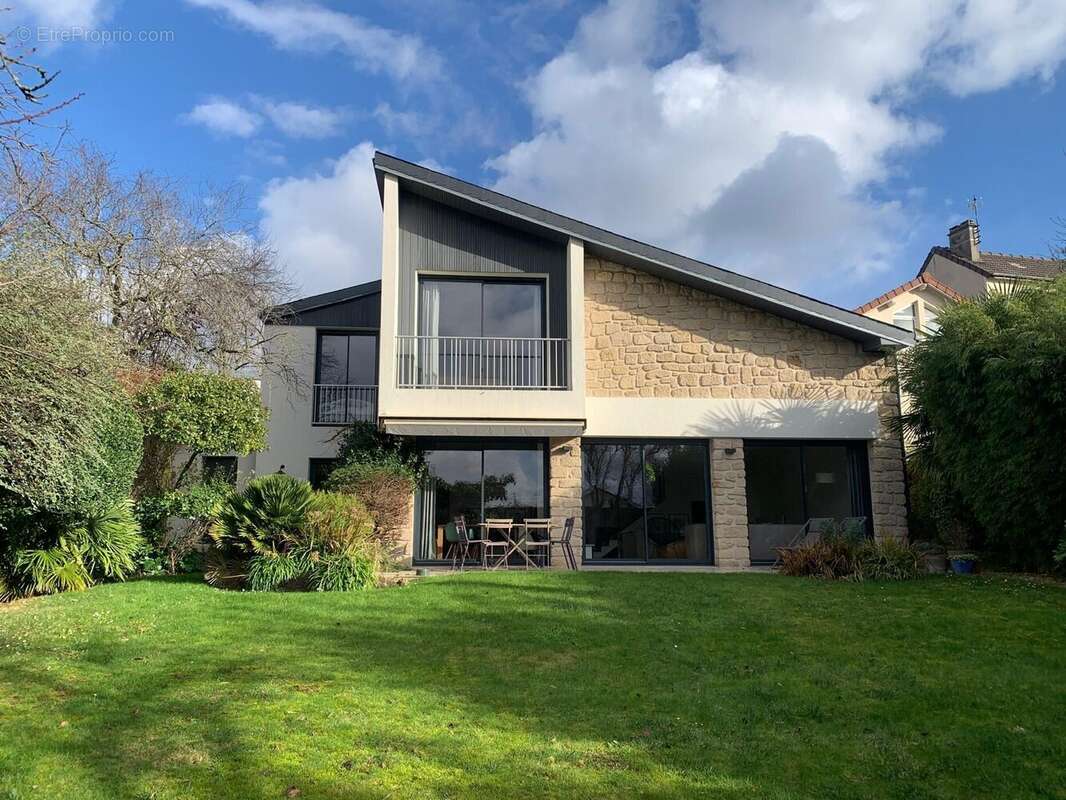 Maison à RUEIL-MALMAISON