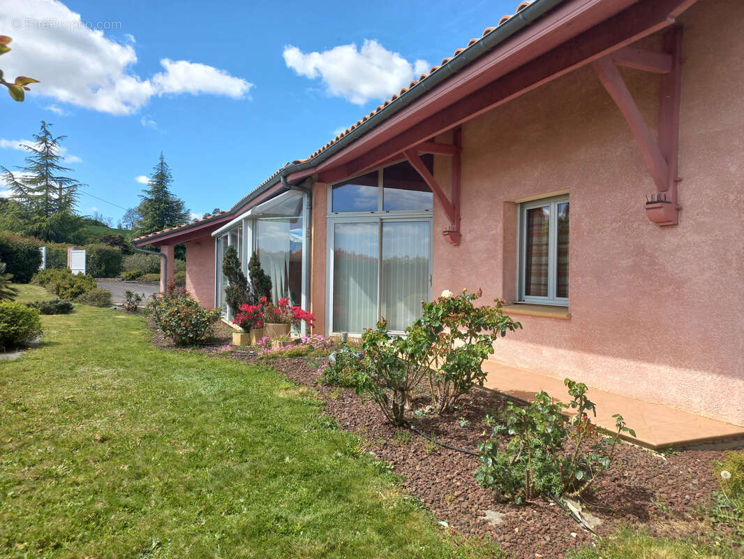 Maison à MIRANDE
