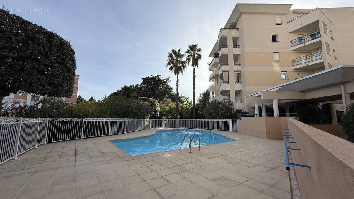 Appartement à FREJUS