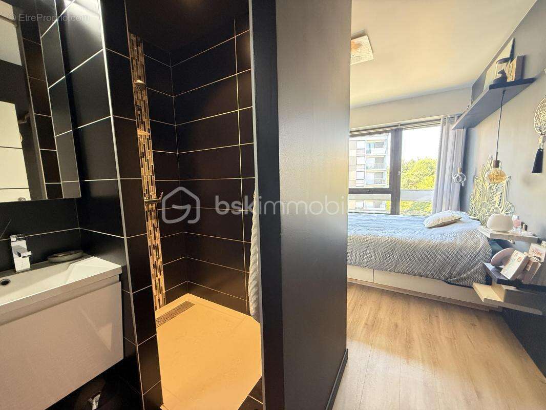 Appartement 4 pièces avec balcon, cave et parking sécurisé - Seynod - photo 10