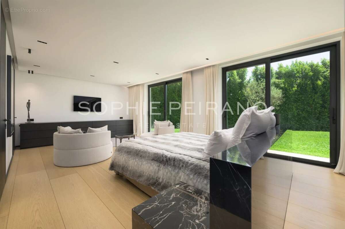 Mougins - villa contemporaine avec piscine - photo 8
