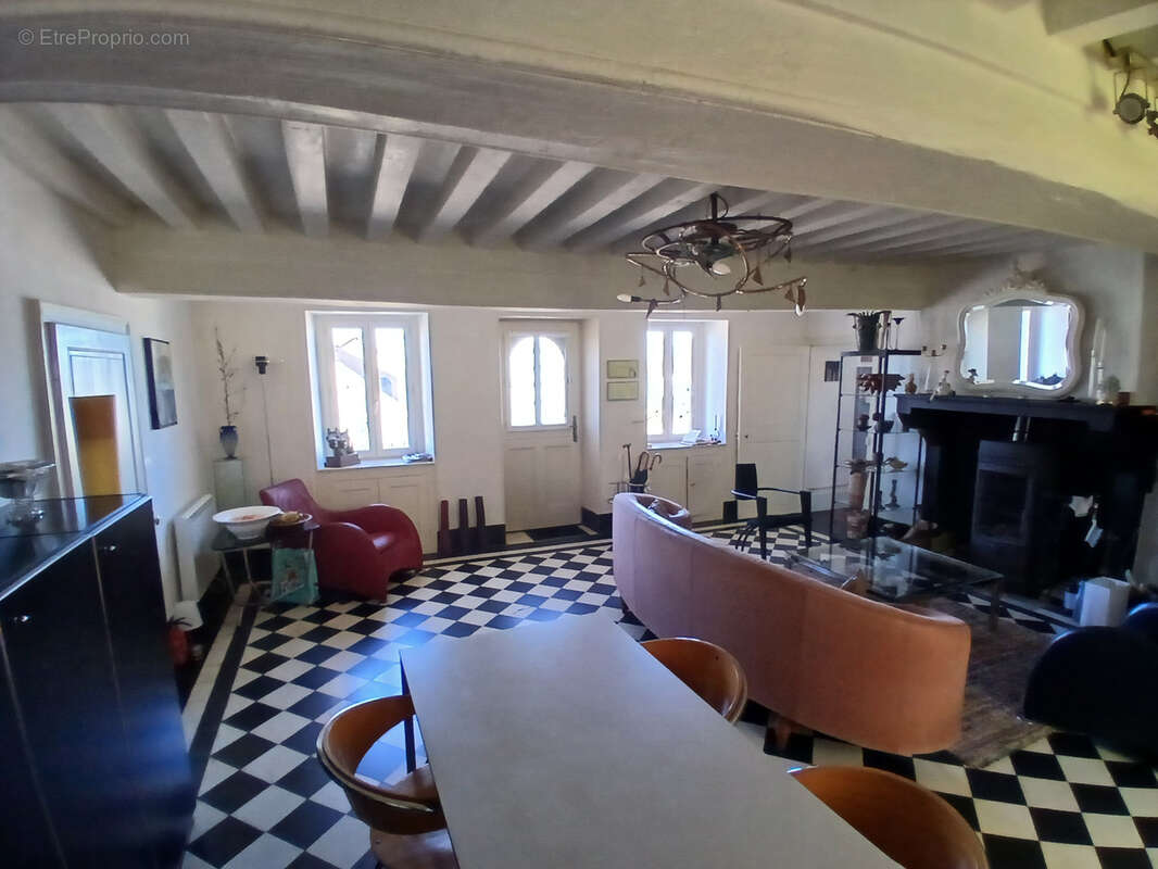 Maison à EPIRY