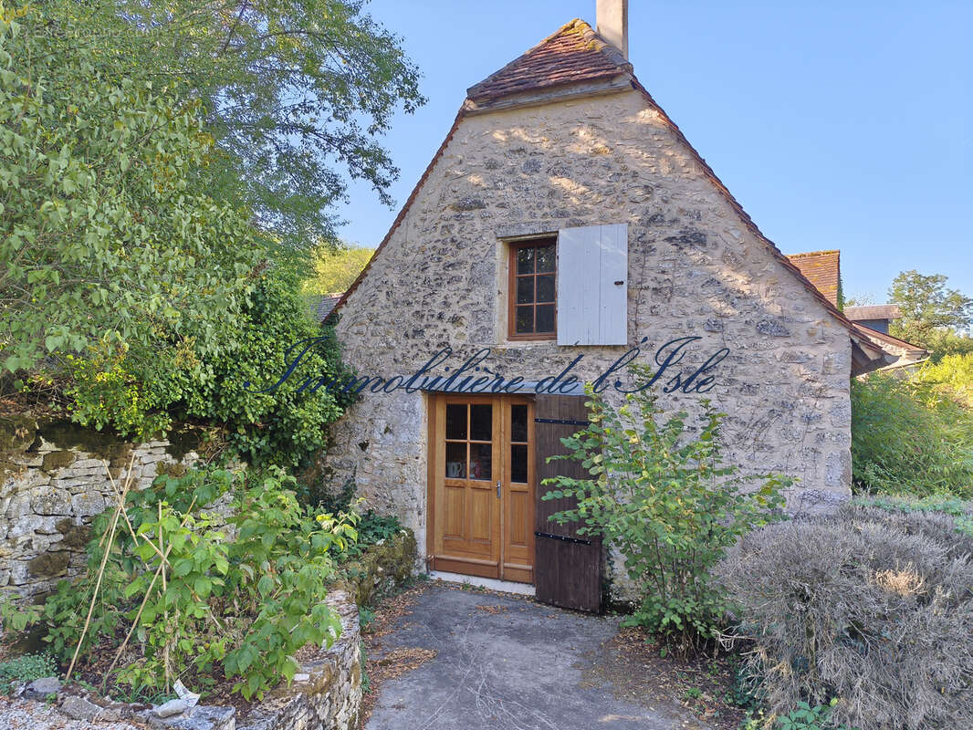 Pays d'ans - propriete ancienne  avec dependances - piscine couverte - gite - photo 11