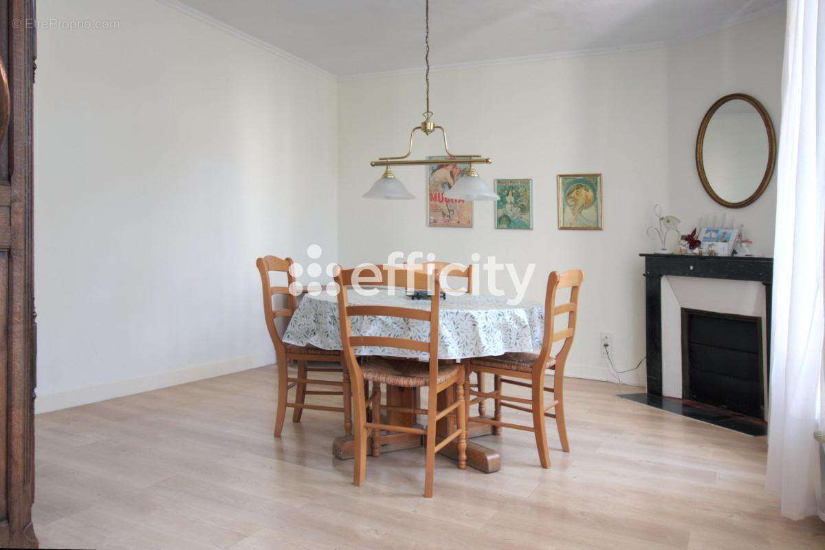 Maison 109 m² à Chelles  - photo 4
