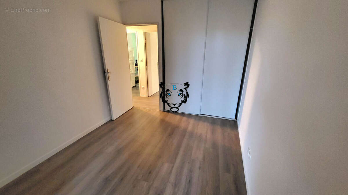 Appartement à LES ISSAMBRES