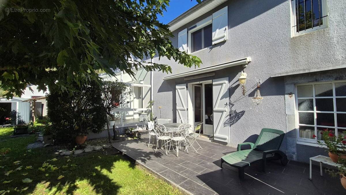 Maison à SAINT-PE-DE-BIGORRE