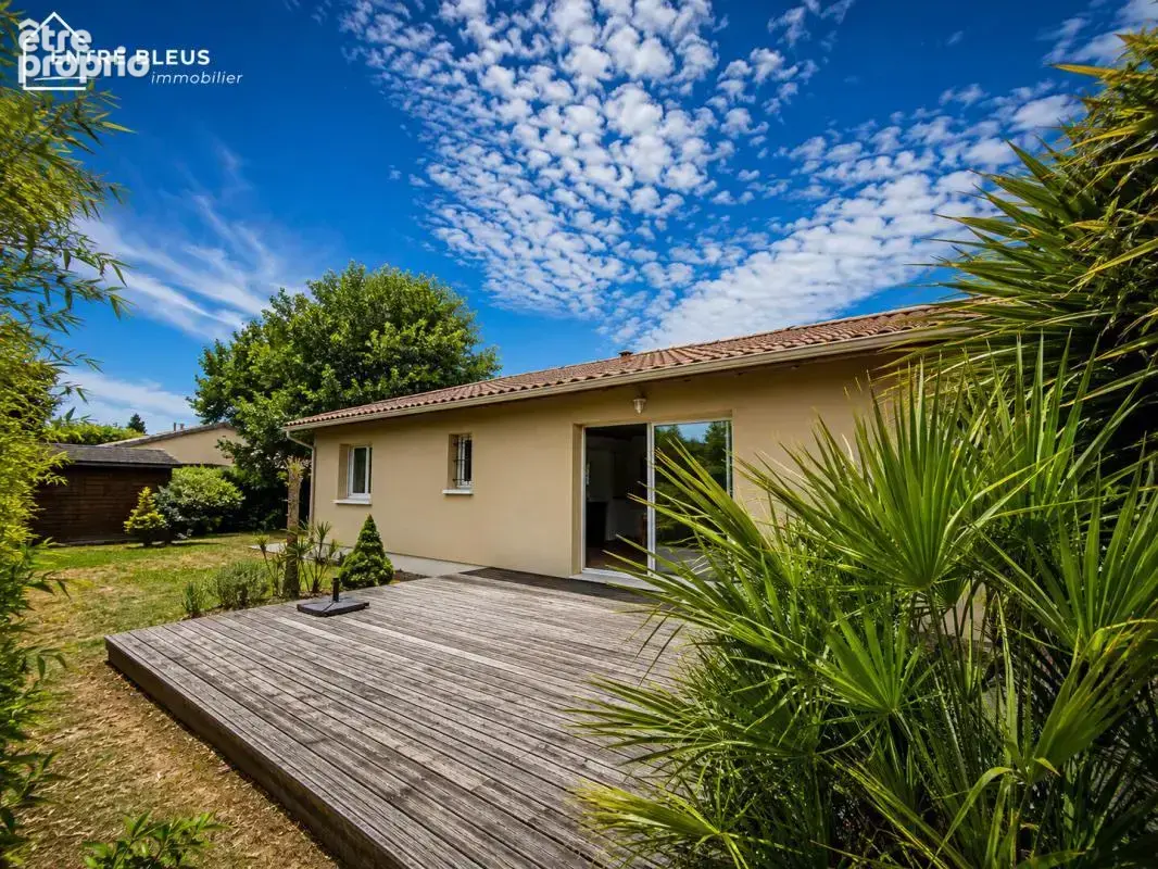 Maison à HOURTIN