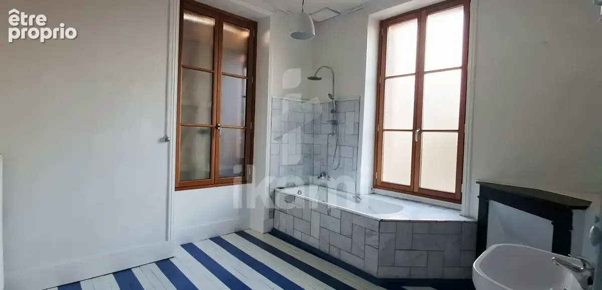 Seignelay en Bourgogne -  Maison bourgeoise  7 pièces + dépendances - photo 18