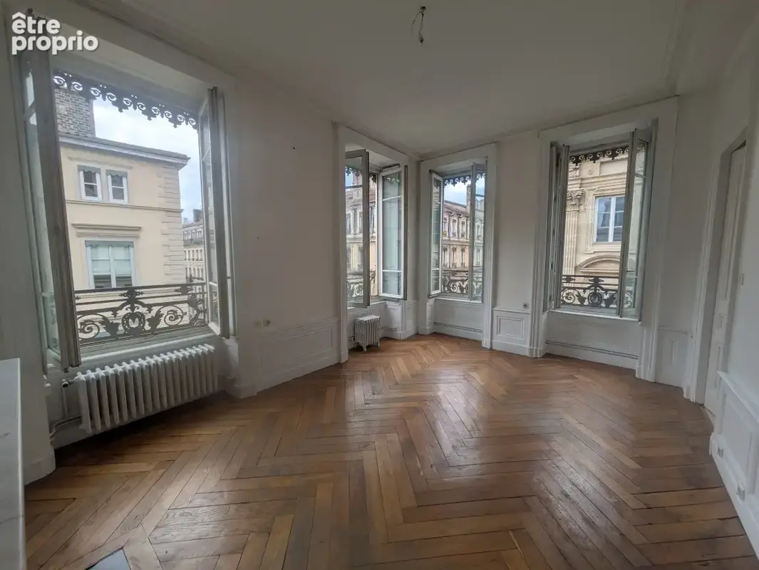 Appartement à LYON-1E