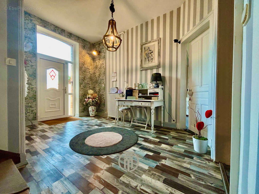 Maison à CHAMBLEY-BUSSIERES