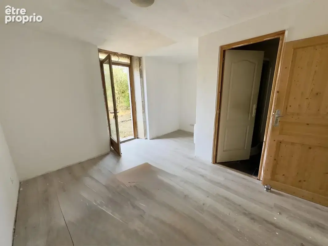 Charmante maison de campagne de 5 chambres à Manot - photo 5