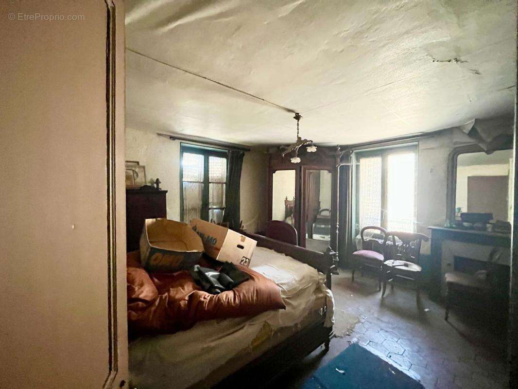 Maison à AUVERS-SUR-OISE