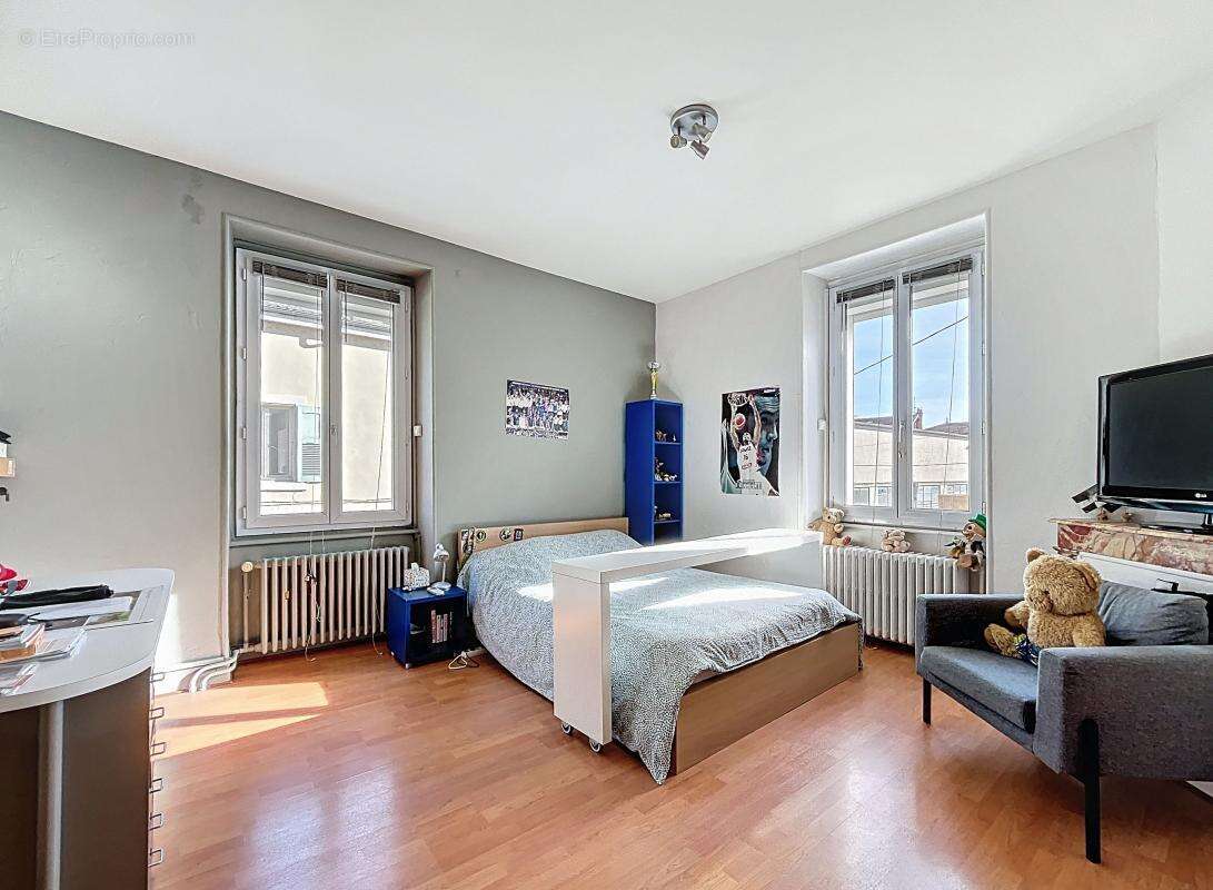 Maison à TOURNON-SUR-RHONE