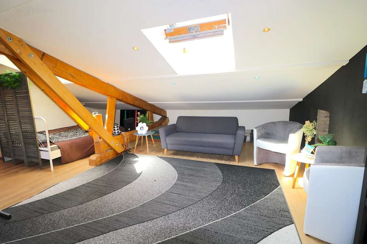 Appartement à SOUCIEU-EN-JARREST