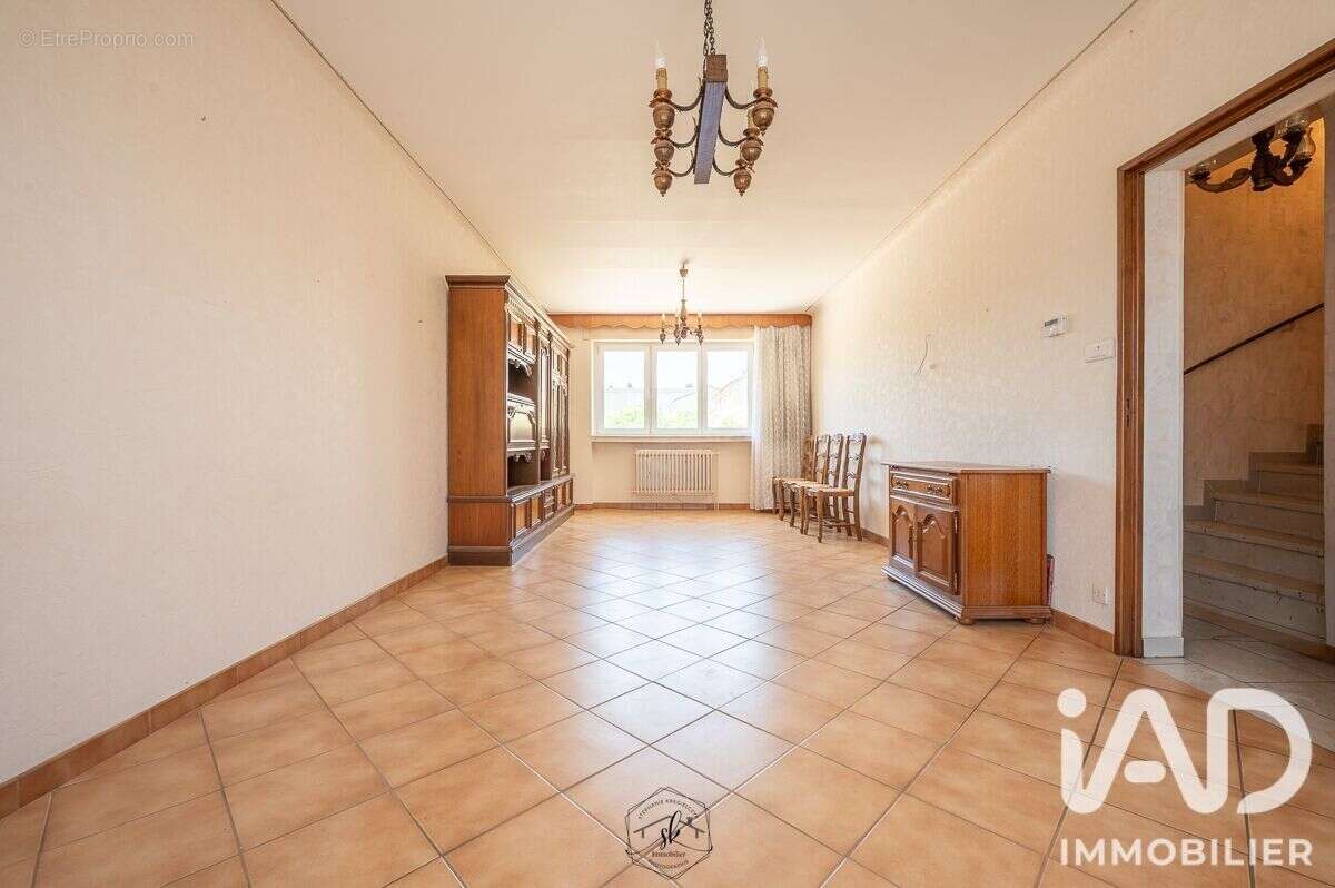 Maison 86 m² à Fameck  - photo 6