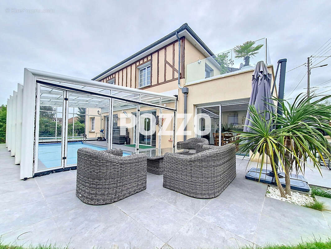 Maison à OUISTREHAM