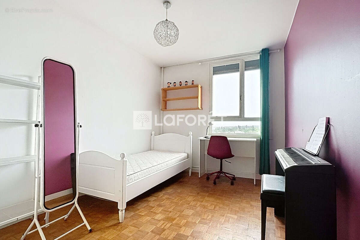 Appartement à GENAY