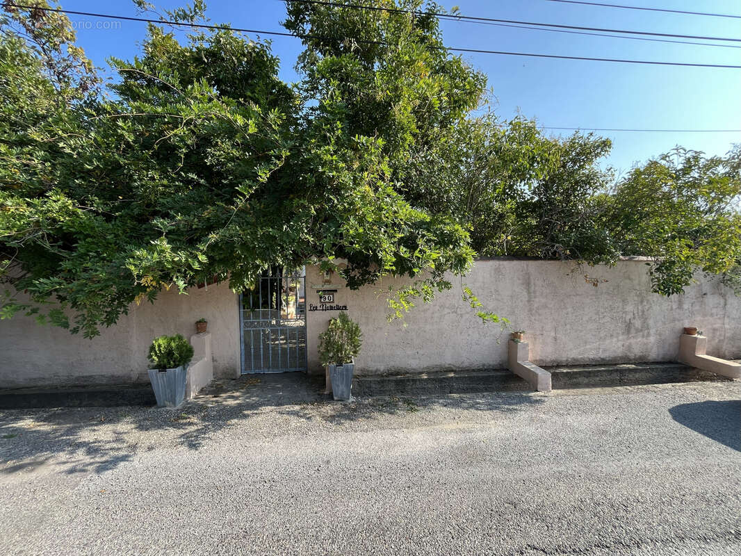 Maison à PUGET-SUR-ARGENS