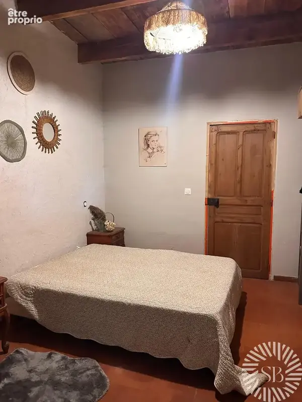 Authentique mas de caractère avec grand jardin et dépendances - photo 16