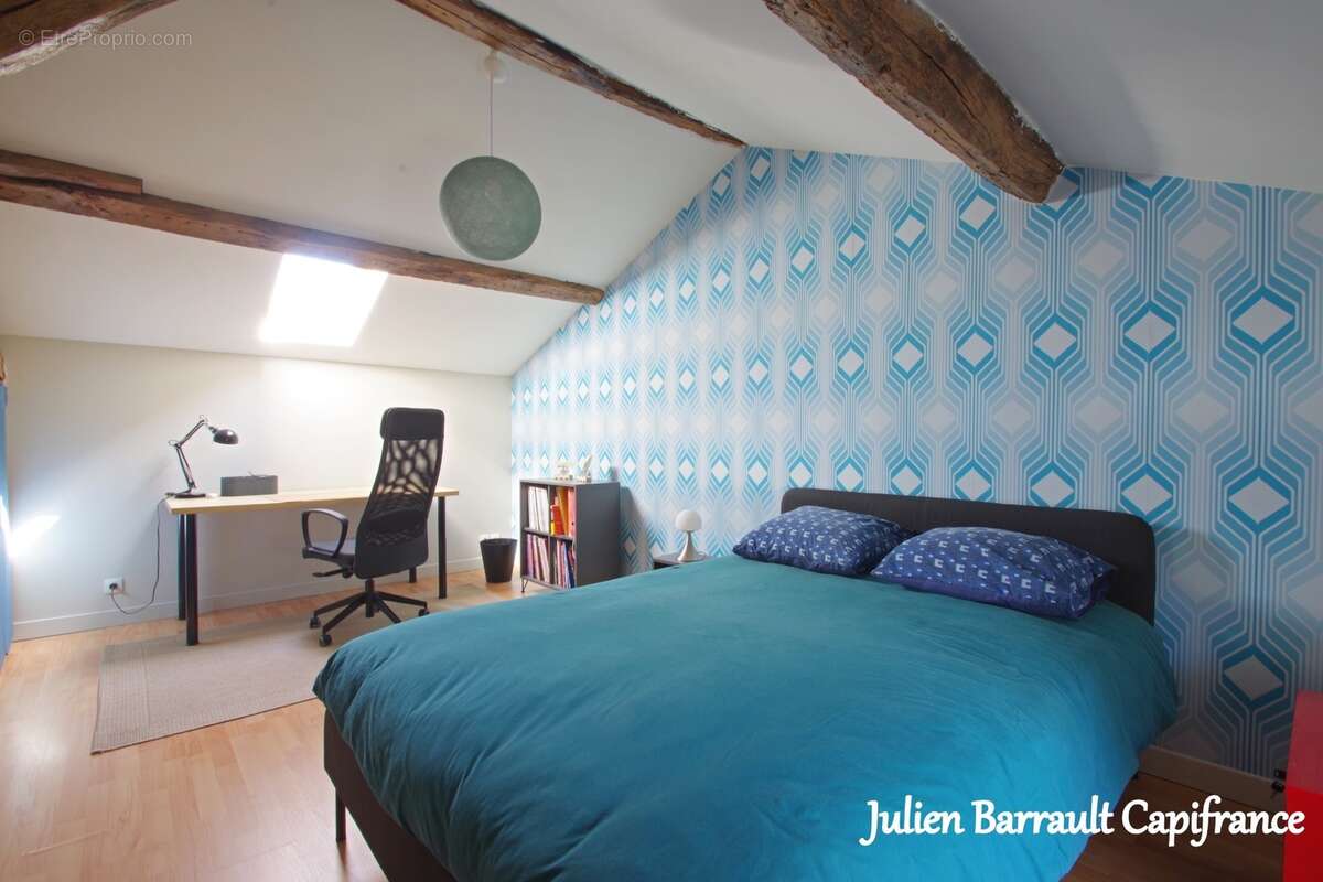 Maison familiale en pierre de 150m² avec 3 chambres rénovée en 2006 sur un terrain arboré et clos de 1617 m² - photo 20