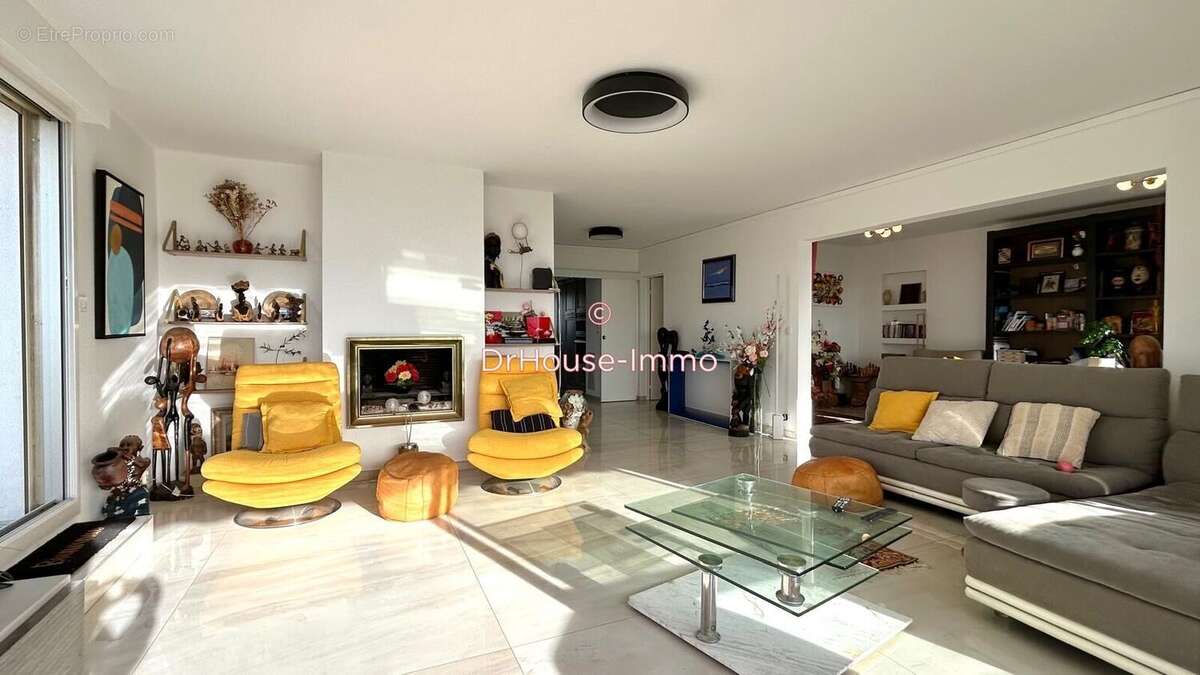 Appartement à MARSEILLE-9E