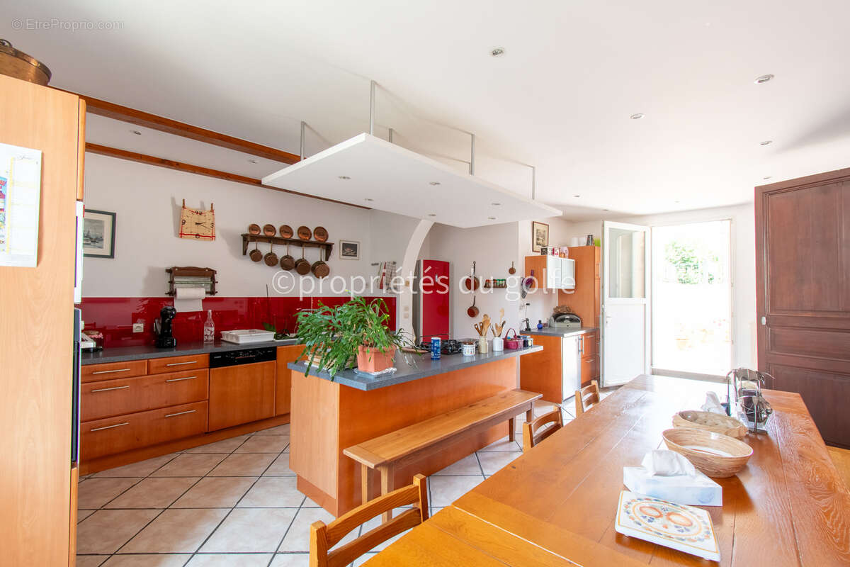 Maison à FRONTIGNAN