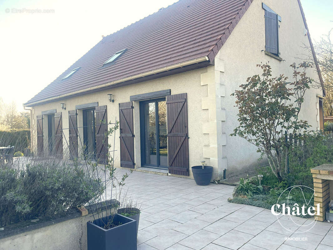 Maison à TRUMILLY