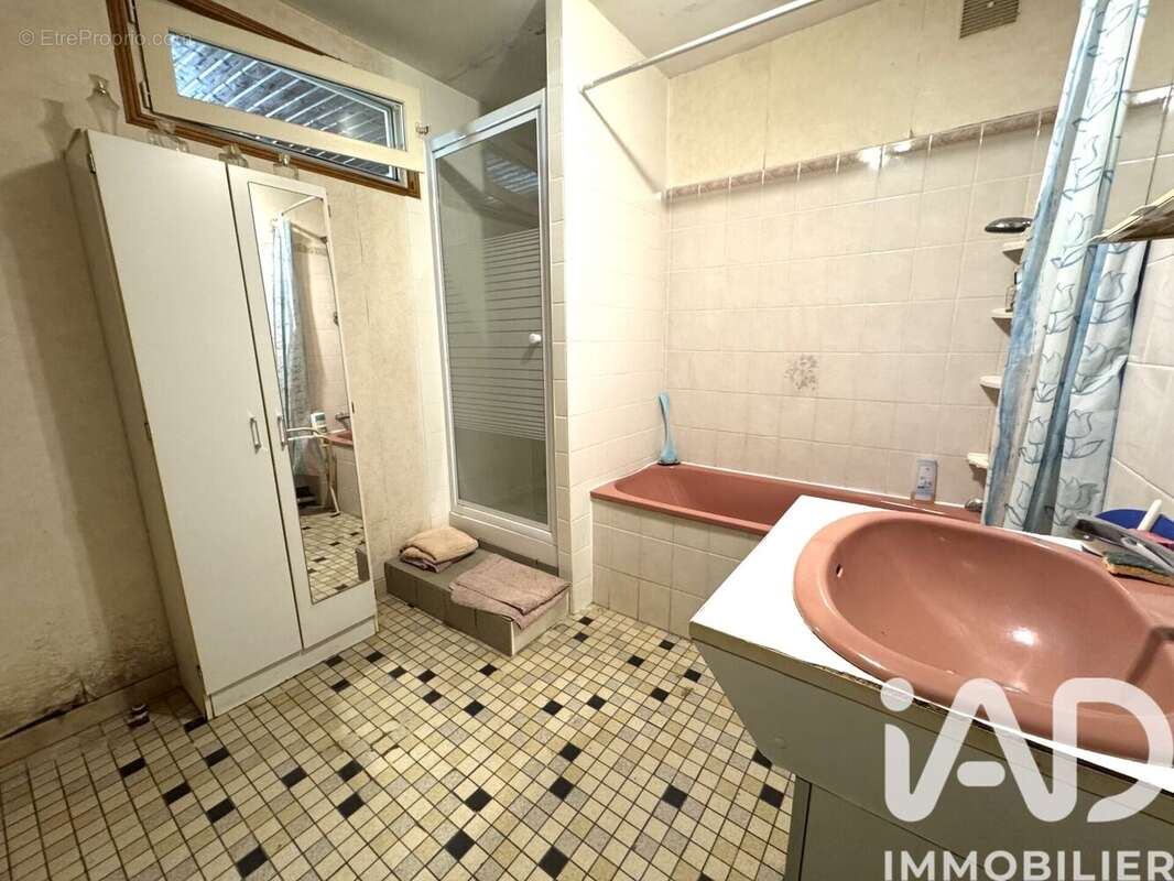 Photo 6 - Maison à SAINT-GENEST-D'AMBIERE