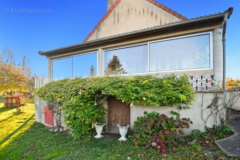 Maison à SAINT-EMILAND