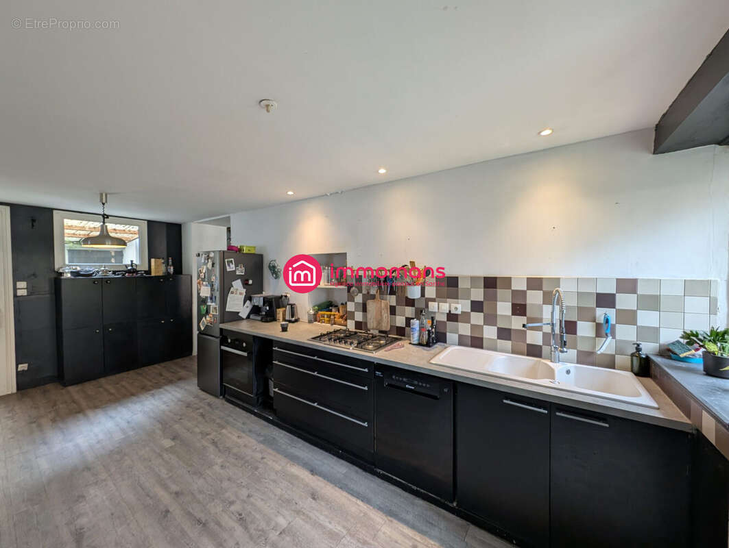 Maison à SAVIGNE-L'EVEQUE