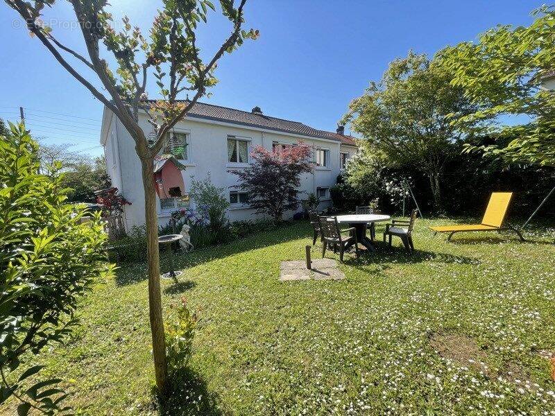 Maison à COULOUNIEIX-CHAMIERS