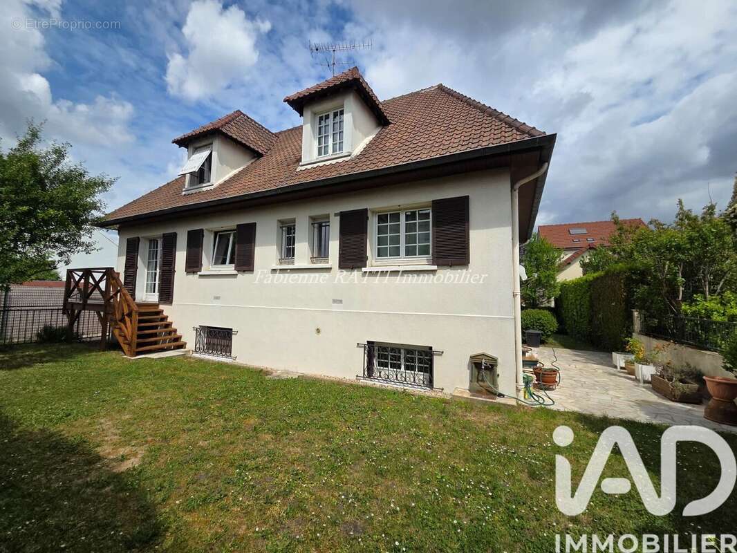 Photo 4 - Maison à CARRIERES-SUR-SEINE