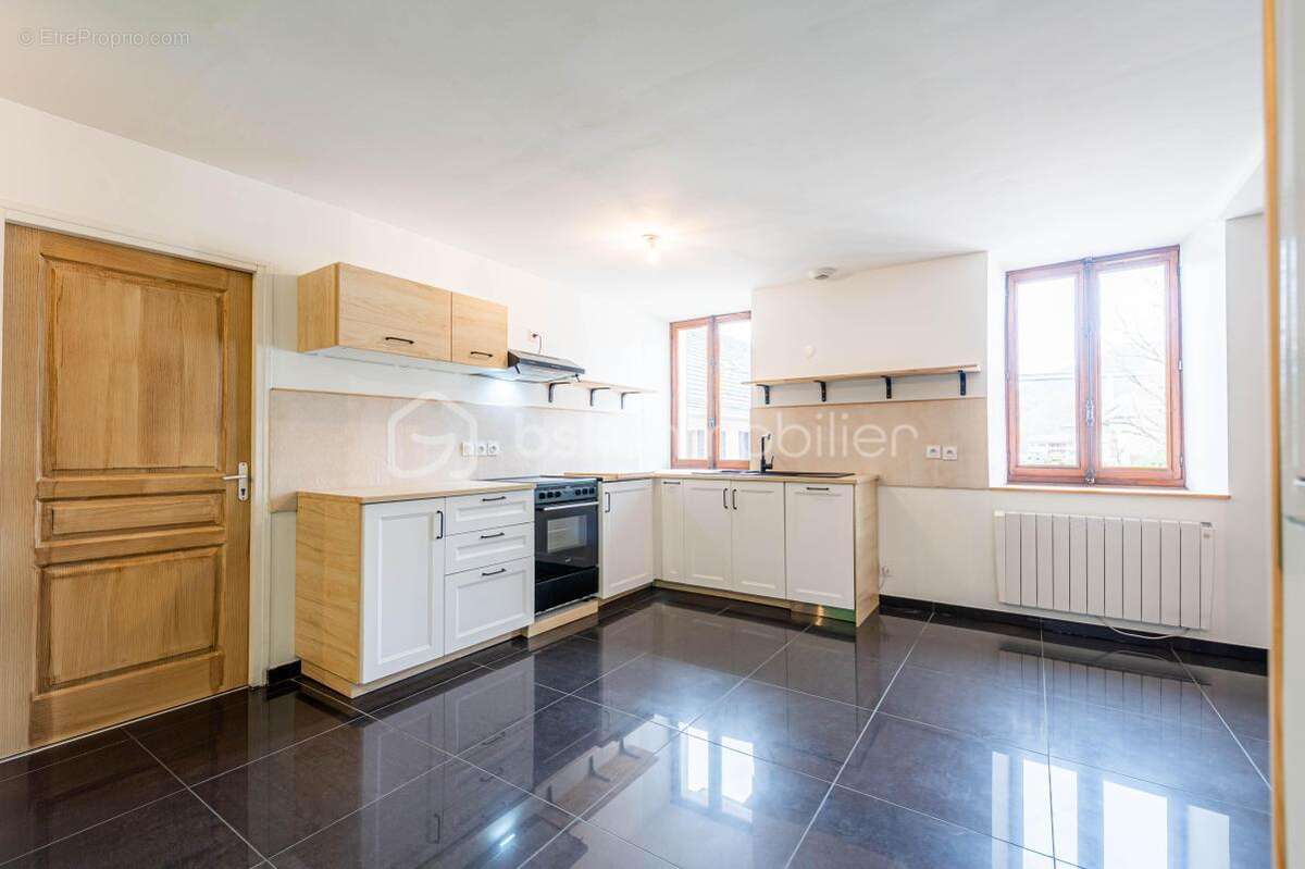 Appartement à ALBY-SUR-CHERAN