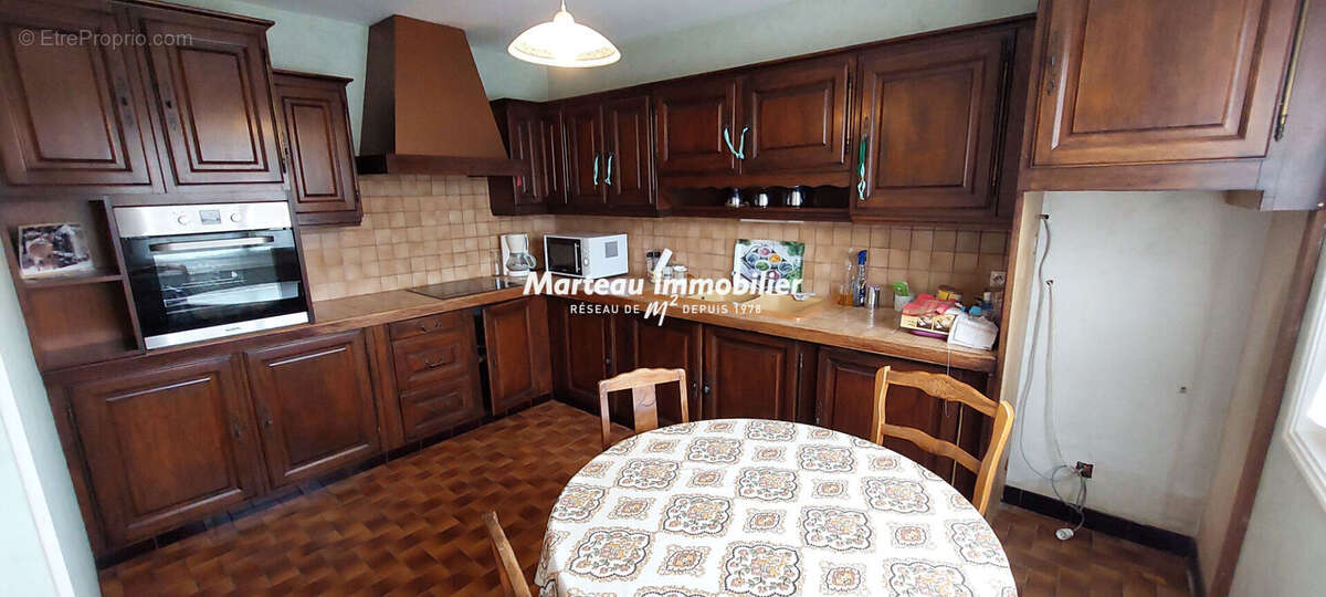 Maison à YVRE-L&#039;EVEQUE