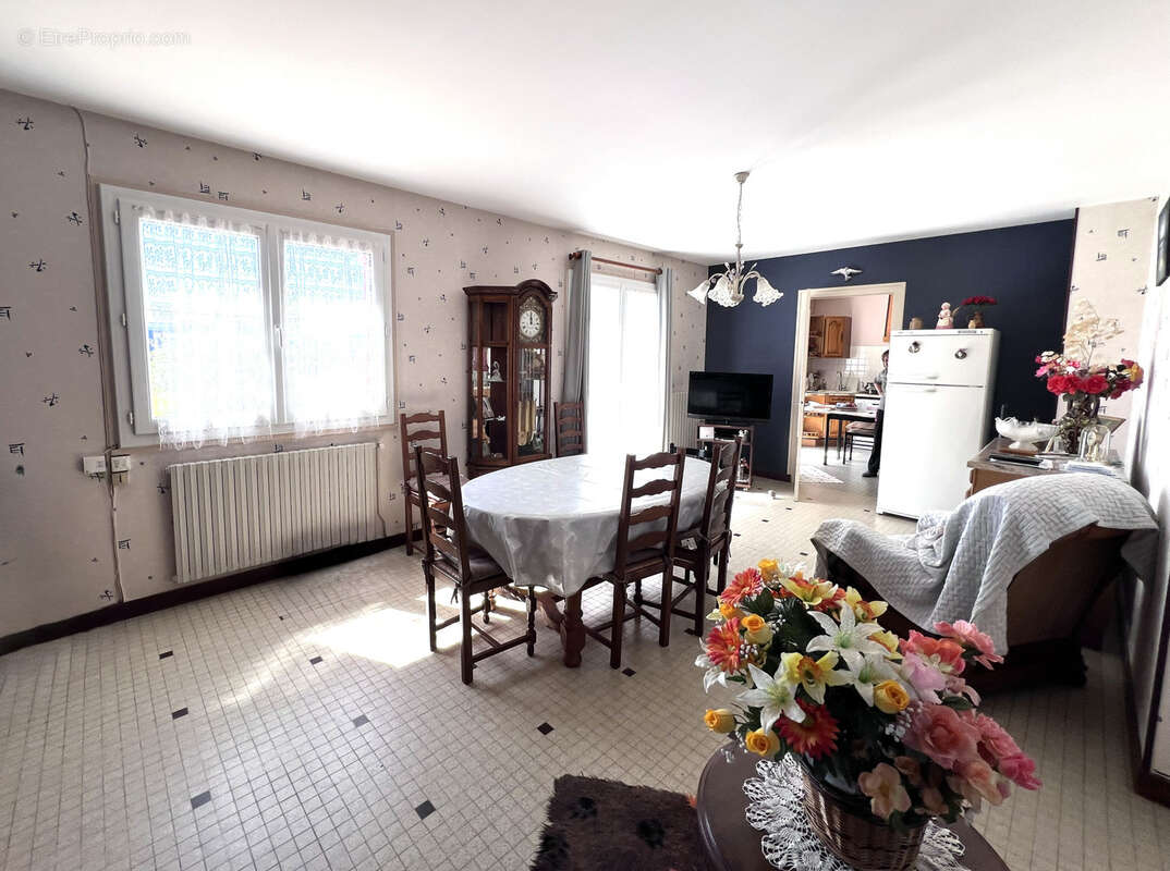 Maison à PERREX