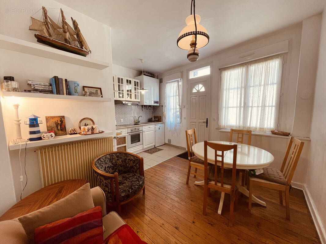 Maison à TROUVILLE-SUR-MER