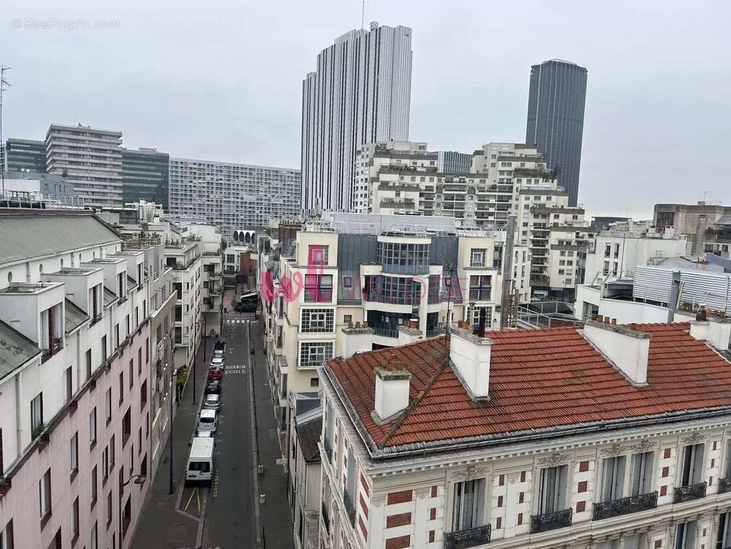 Appartement à PARIS-14E