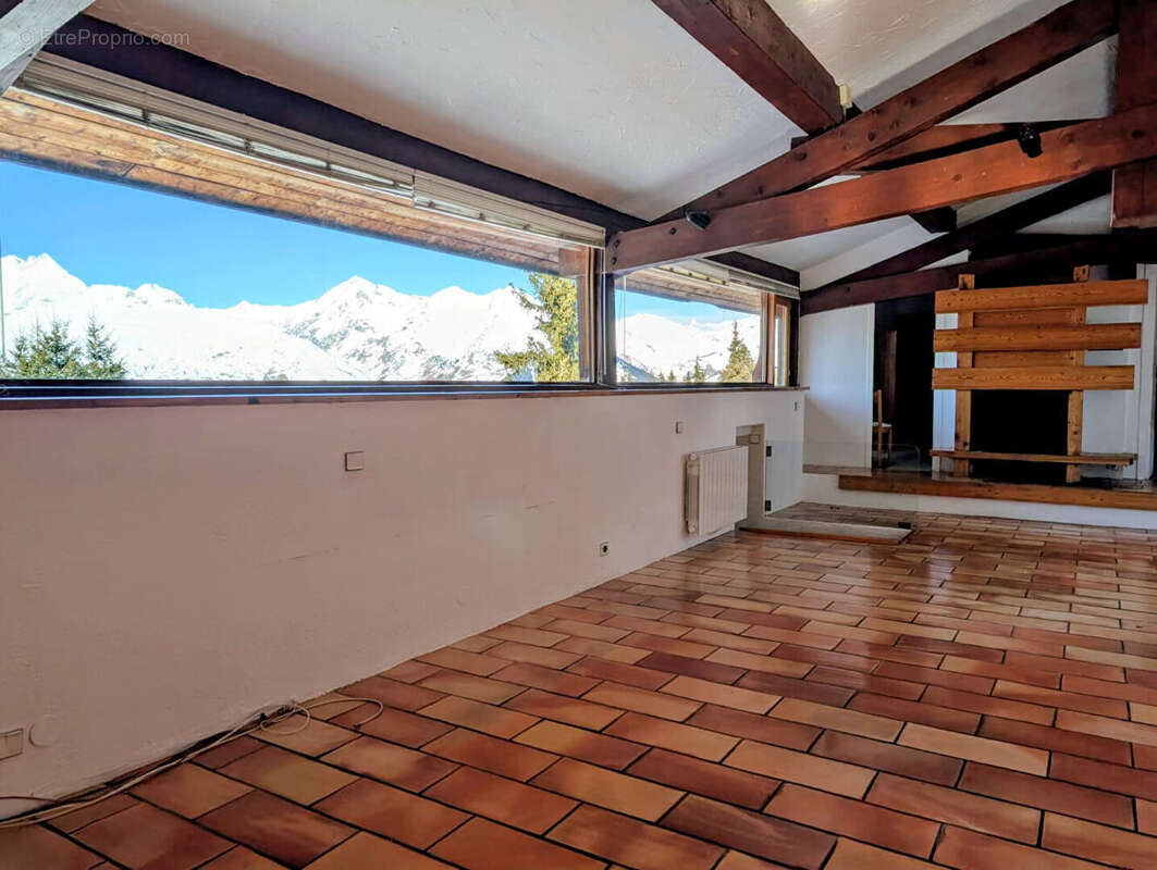 Maison à LES CHAPELLES