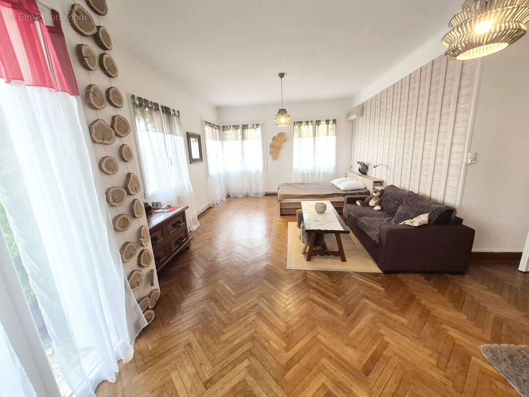 Maison à CARCASSONNE